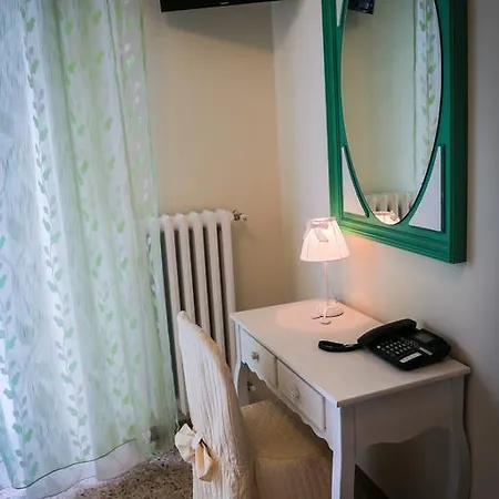 Hotel Ausonia Monte Porzio